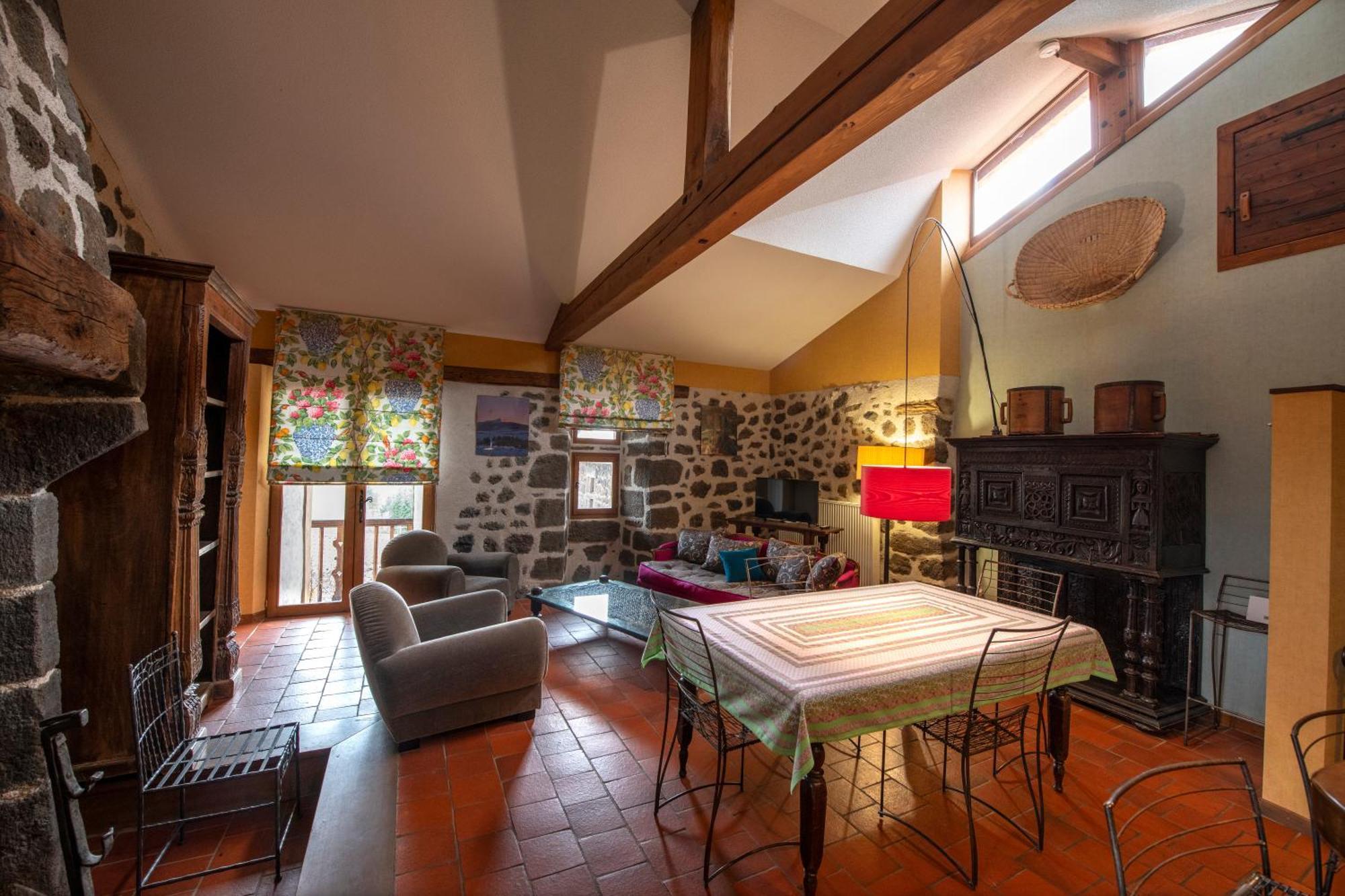 Chambre D'Hotes Et Gites Du Tapissier Polignac  Luaran gambar