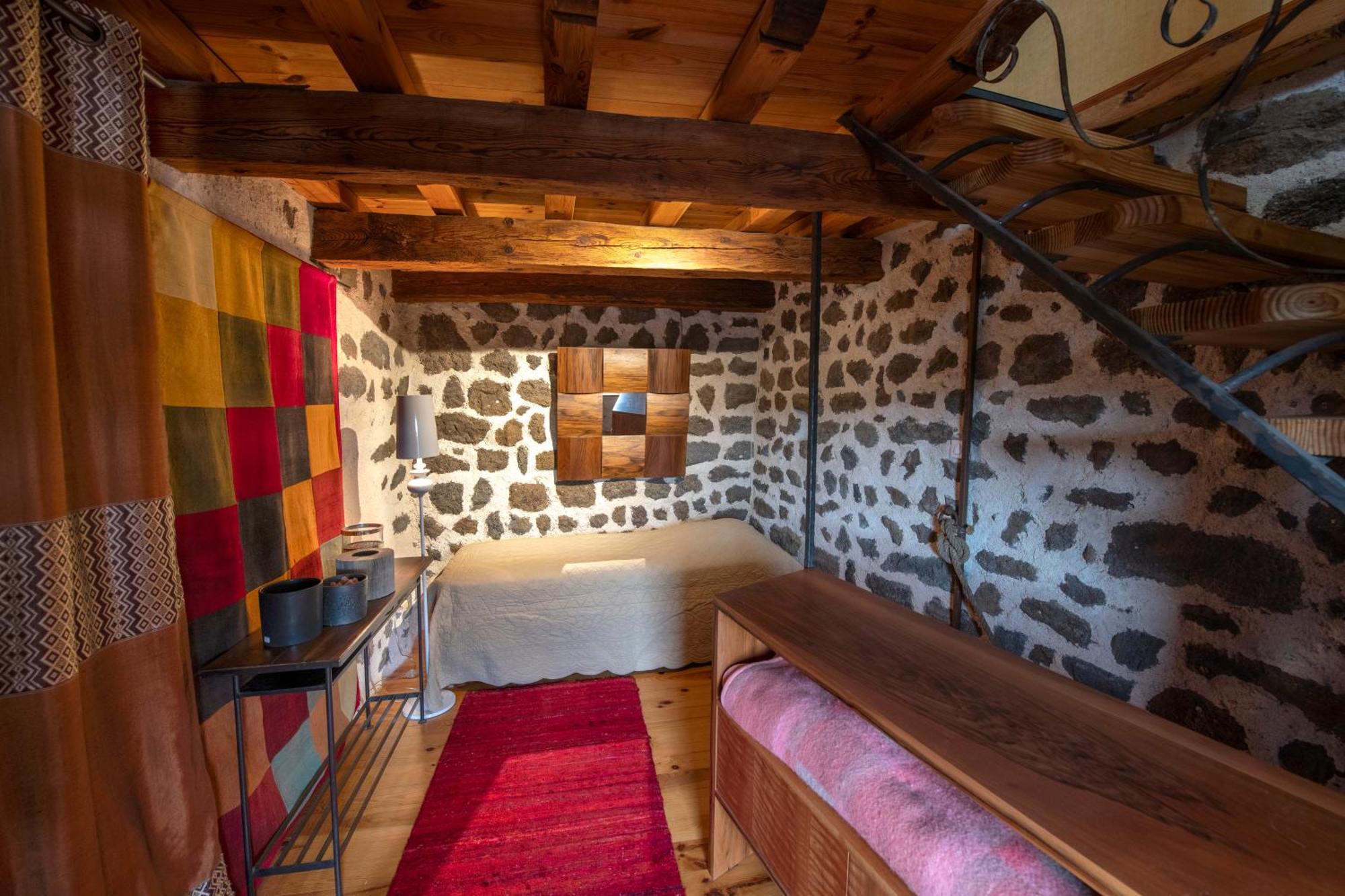 Chambre D'Hotes Et Gites Du Tapissier Polignac  Luaran gambar