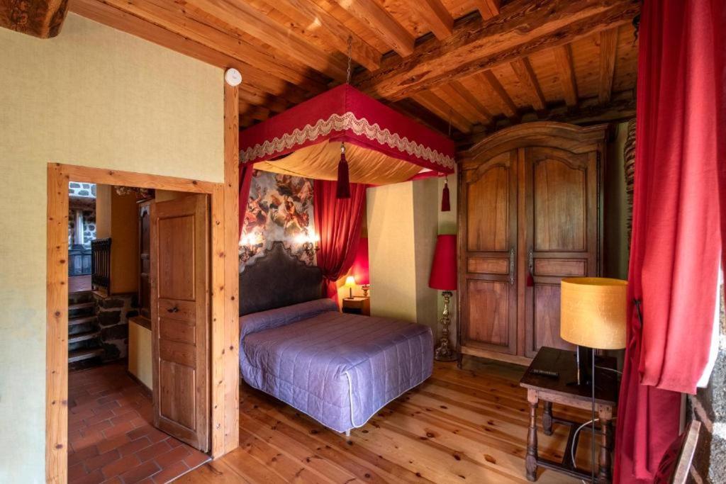 Chambre D'Hotes Et Gites Du Tapissier Polignac  Luaran gambar